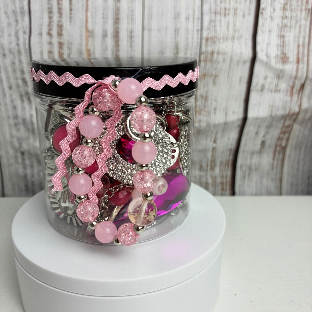 Mystery Treasure 12 oz Jar - Lot 0228